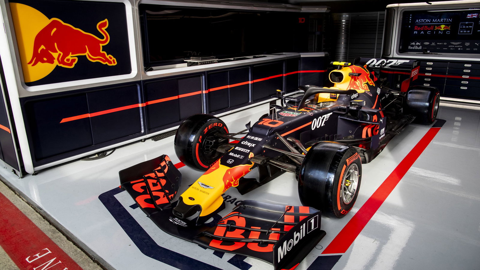 Aston Martin Red Bull Racing, James Bond, F1, British Grand Prix,